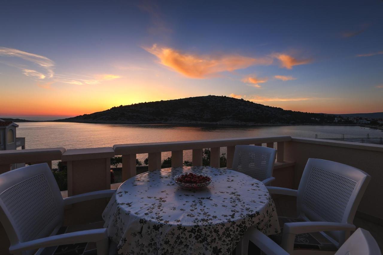 Apartments By The Sea Razanj, Rogoznica - 7484 Εξωτερικό φωτογραφία